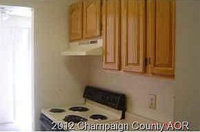 2nd image of 908 N Broadway Ave