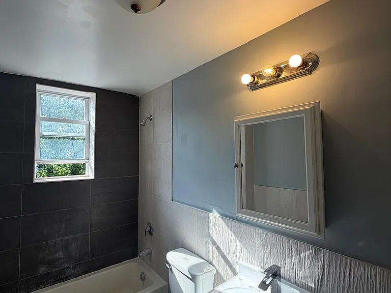 170 S Munn Ave #102 — Photo 1