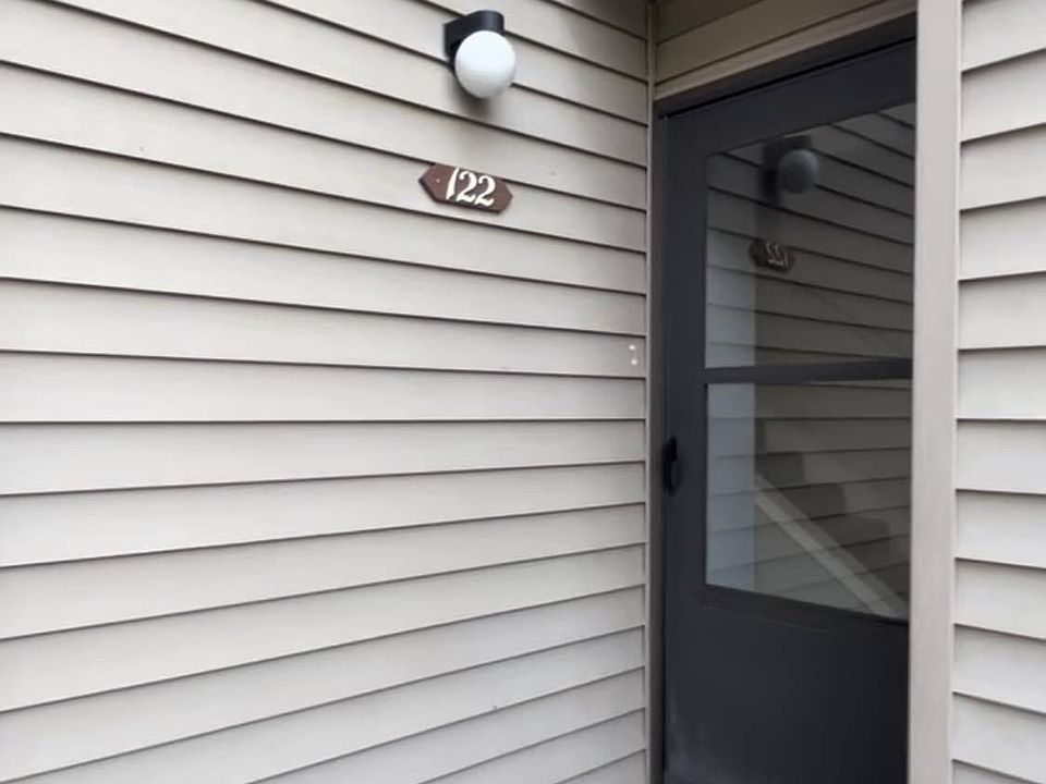 1st image of 64 Lakeshore Cir Unit 122