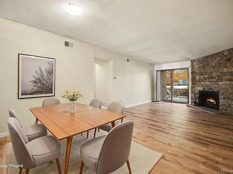 433 Wright St #103 — Photo 8