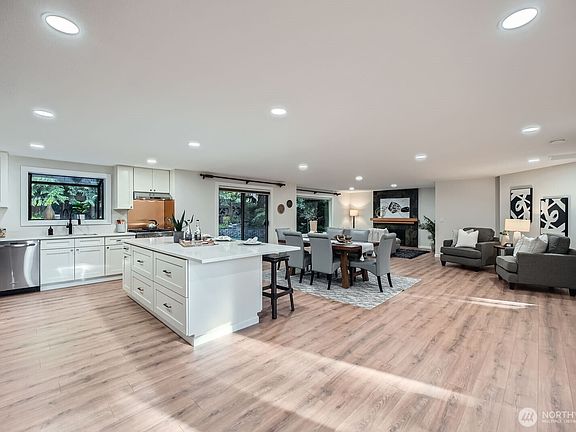 5th image of 23219 SE 25th Court