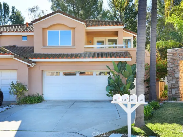 961 S Lone Pine Ln, Anaheim, CA 92808