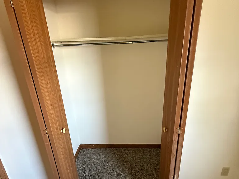 8813 Sams Dr — Photo 6