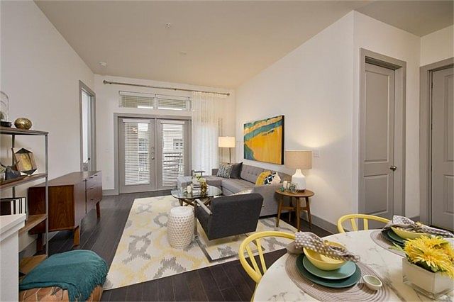 1st image of 3255 Las Palmas St APT 402