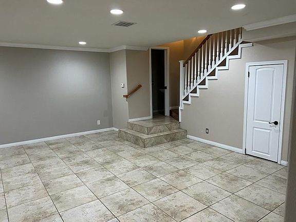 2nd image of 28520 Via Princesa APT C