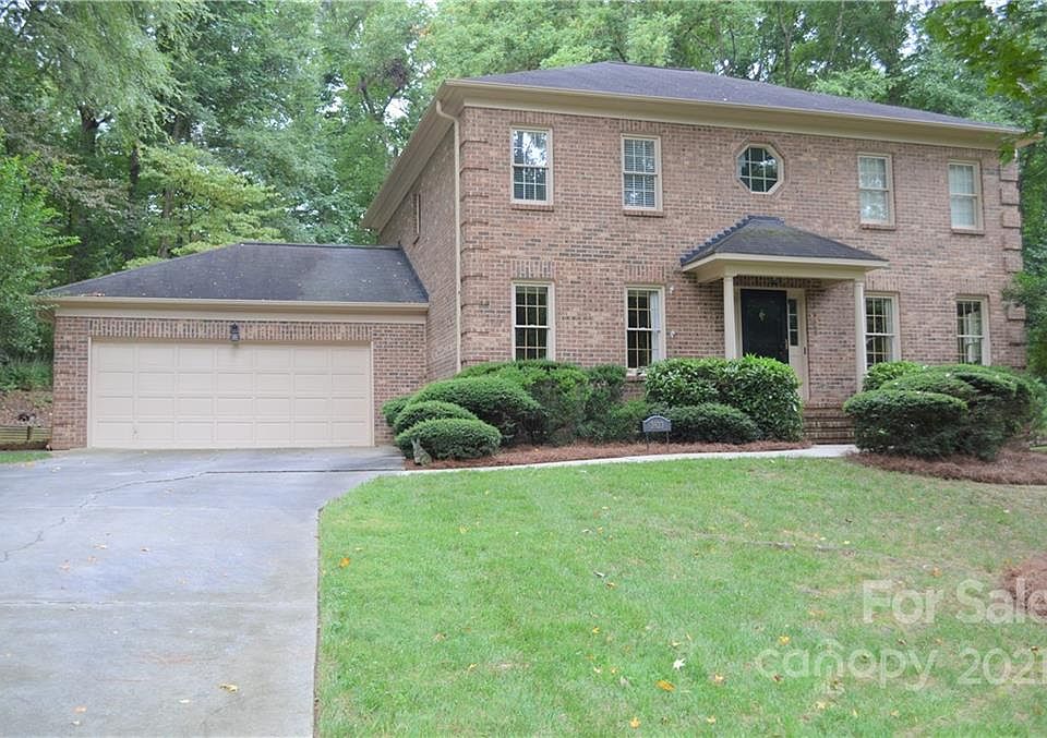1st image of 3923 Windwood Cir