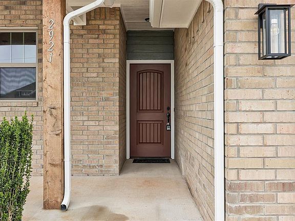 5th image of 2921 SE 24th St