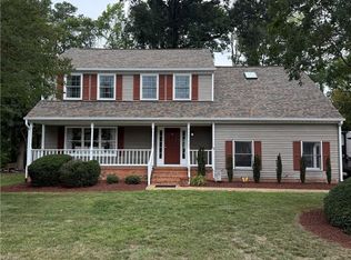 129 Stone Lake Ct, Yorktown, VA 23693