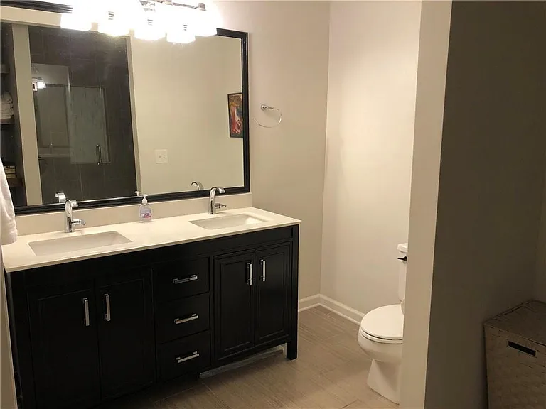 1042 Sasha Ln — Photo 3