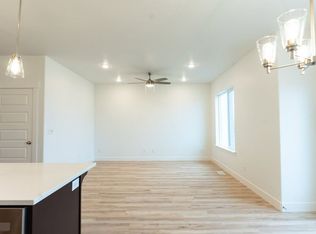 2728 N Blue Dawn Ln, Saratoga Springs, UT 84045