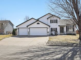 593 Tuttle Dr, Hastings, MN 55033