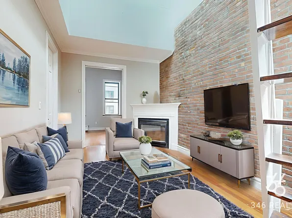 212 East 25th Street image 1 of 8