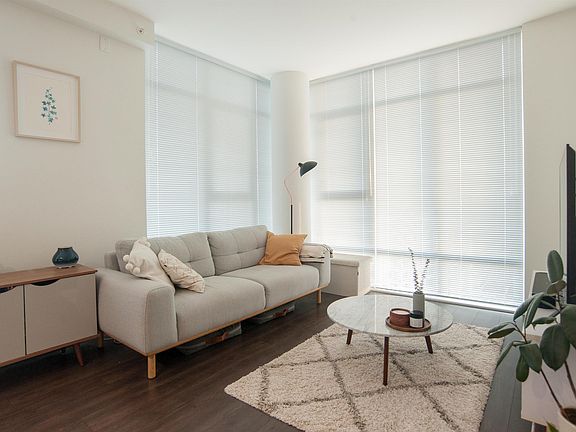 4th image of 691 North Rd #1701