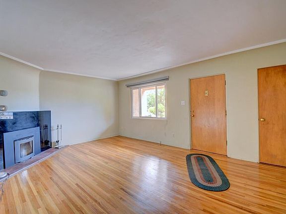 5th image of 207 Chula Vista Pl NE