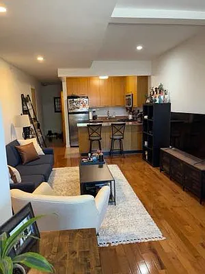 Rented by Bouklis Group | media 15