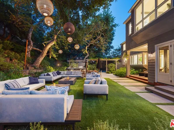 2600 Mandeville Canyon Rd, Los Angeles, CA 90049