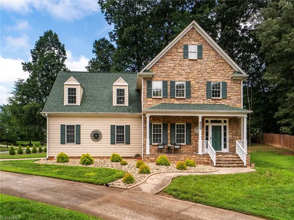 503 McKenzie Ct, Whitsett, NC 27377