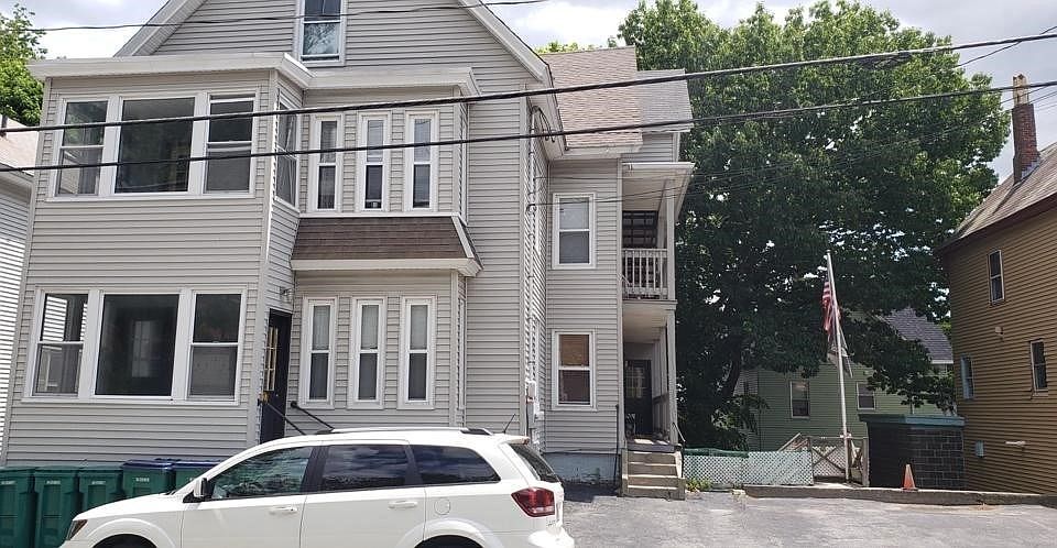 2nd image of 127 Cedar St