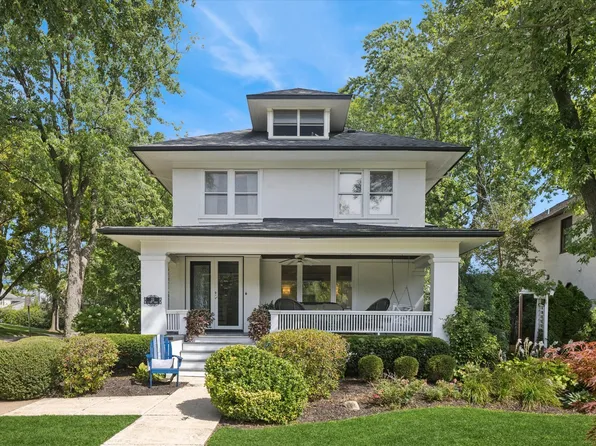 23 N Vine St, Hinsdale, IL 60521