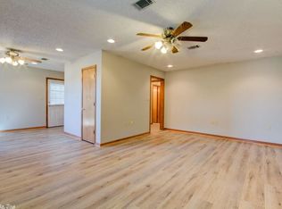 8 Dakota Lnper Owner, Conway, AR 72032