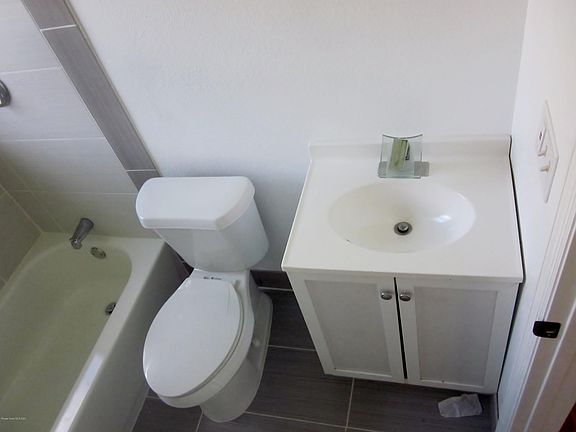 5th image of 1506 NE Elm Ter