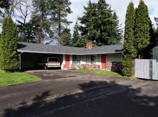 15541 E Burnside St #B, Portland, OR 97233
