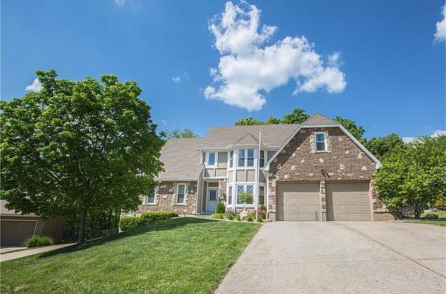 1st image of 2925 NW Westbrooke Cir