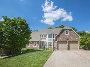 2925 NW Westbrooke Cir, Blue Springs, MO 64015