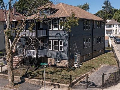 44 Early Ave FLOOR 2, Medford, MA, 02155