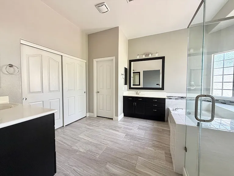 2752 Glen Port St — Photo 22