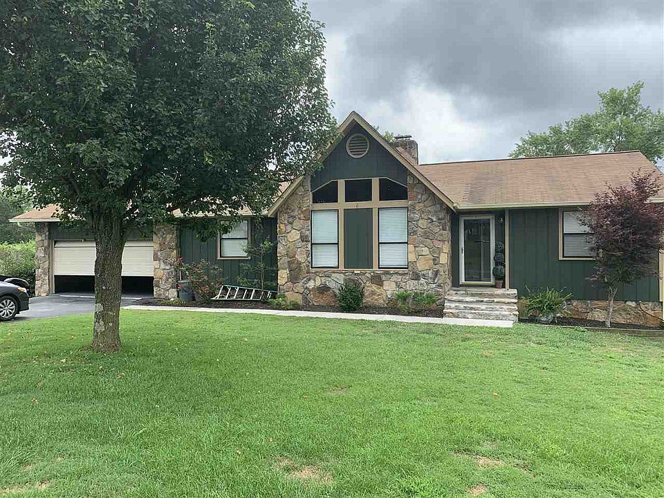 1st image of 2525 Rolling Hills Dr NW