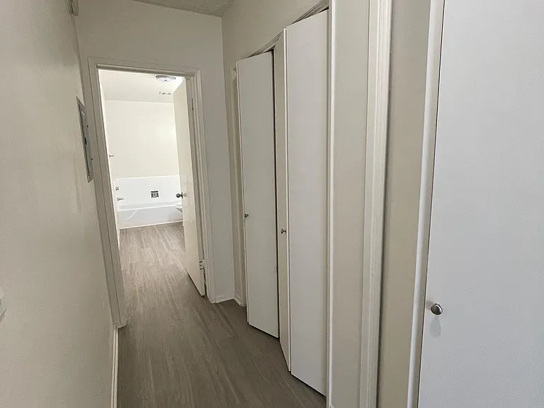 4534 Los Feliz Blvd #205 — Photo 14