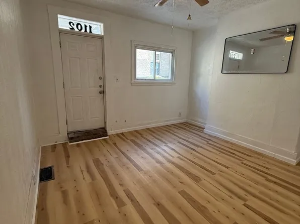 1102 Langtry St, Pittsburgh, PA 15212