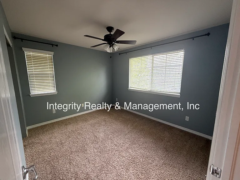 3025 Redhaven Way — Photo 12