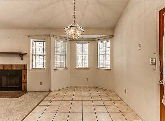 3rd image of 1528 Sierra Bonita Dr