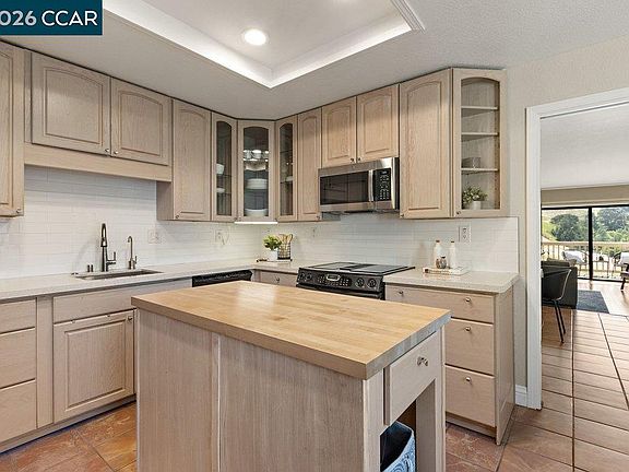 4th image of 1803 Lamplight Ct