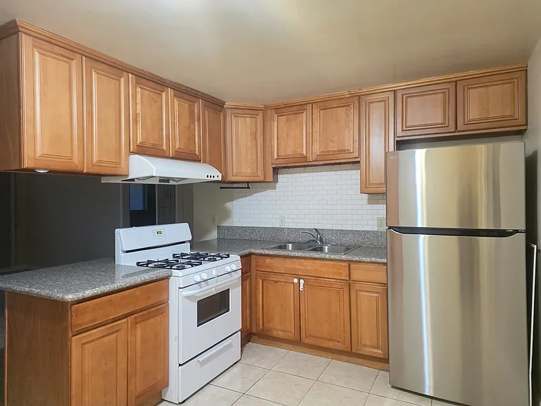 2642 Maxon Rd #6 — Photo 6