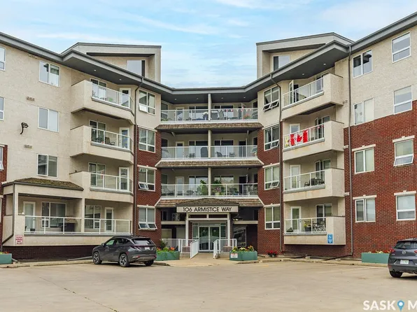 106 Armistice Way #113, Saskatoon, SK S7J 2H4