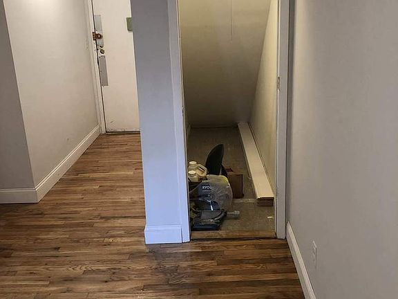 3rd image of 118 Avenue C APT 1