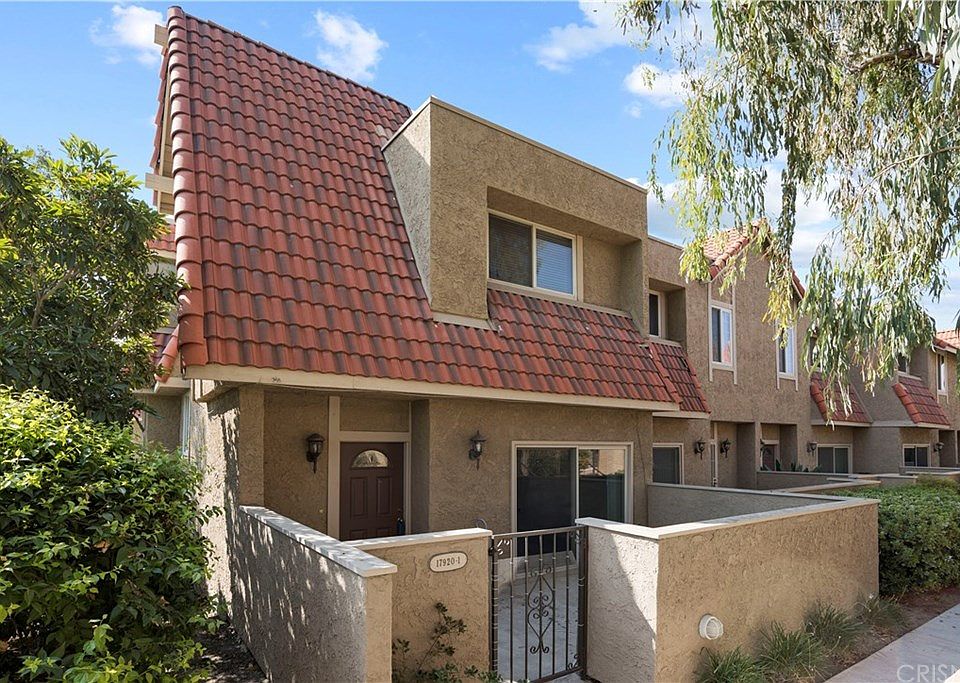 1st image of 17920 River Cir APT 1