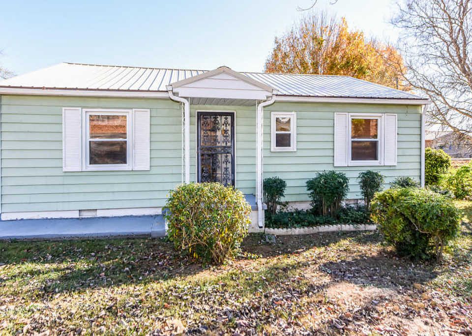 1st image of 2824 Cecil Ave