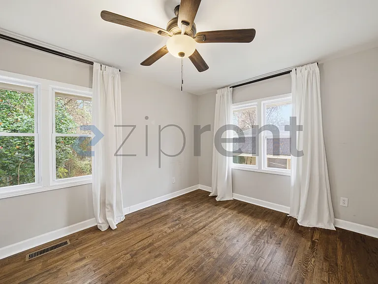 1788 Broadwell St SW — Photo 14