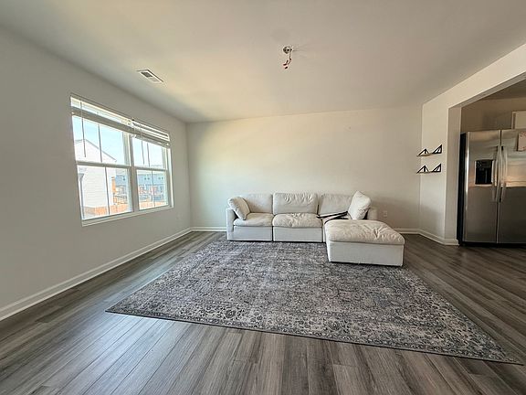 3rd image of 260 Brooklane Ct