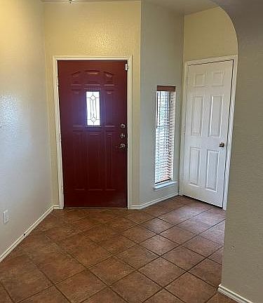 4th image of 5203 Waltz Ct