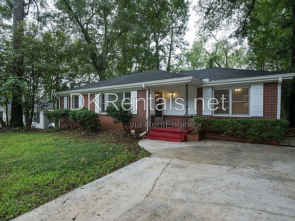 4th image of 2293 Vistamont Dr