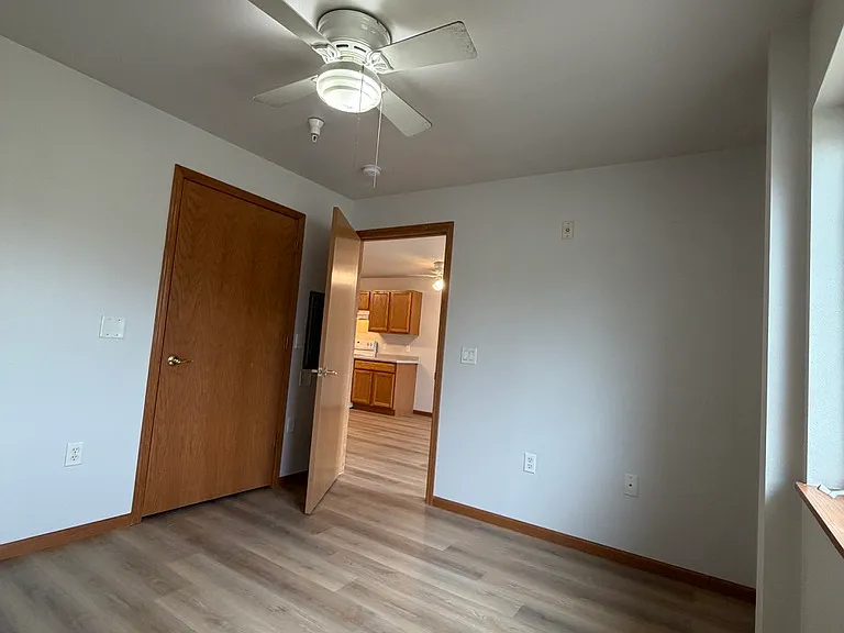 6604 Elmwood Ave #108 — Photo 8
