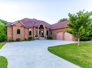 11623 Yarnell Rd, Knoxville, TN 37932