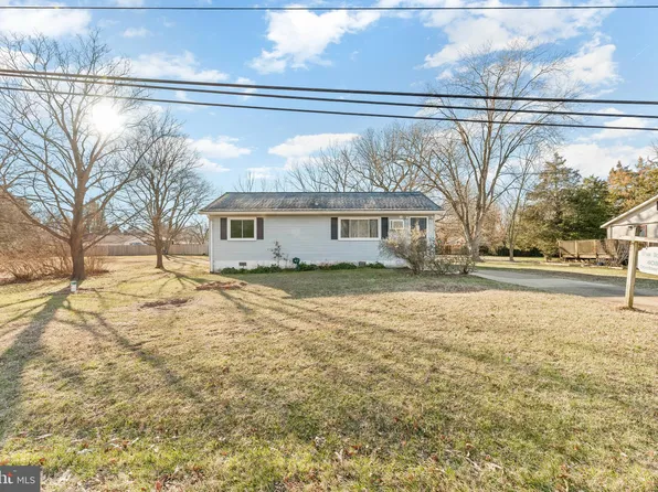 40357 Dockser Dr, Mechanicsville, MD 20659