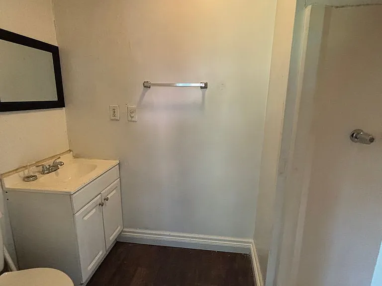 127 E Olive St — Photo 7