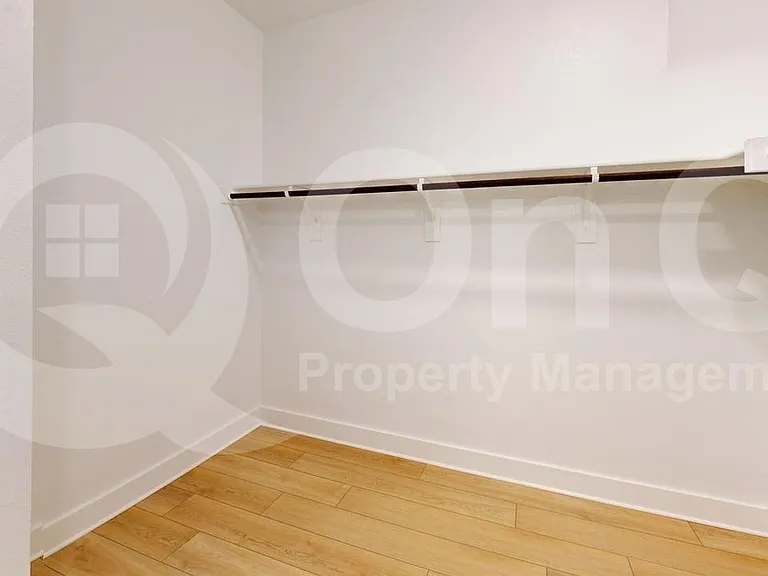 2950 Frederick Dr — Photo 18